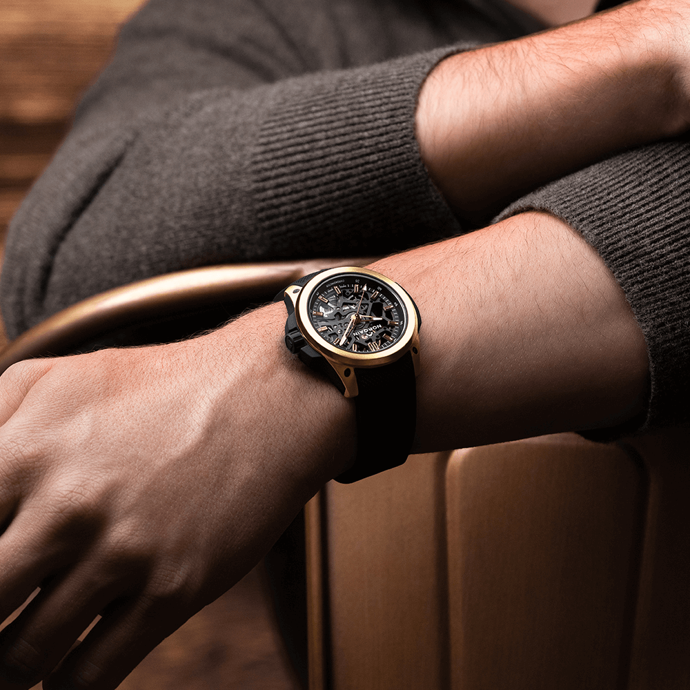 N3001.07G06.B01 ワイルド ワン スケルトン 39mm イエローゴールド