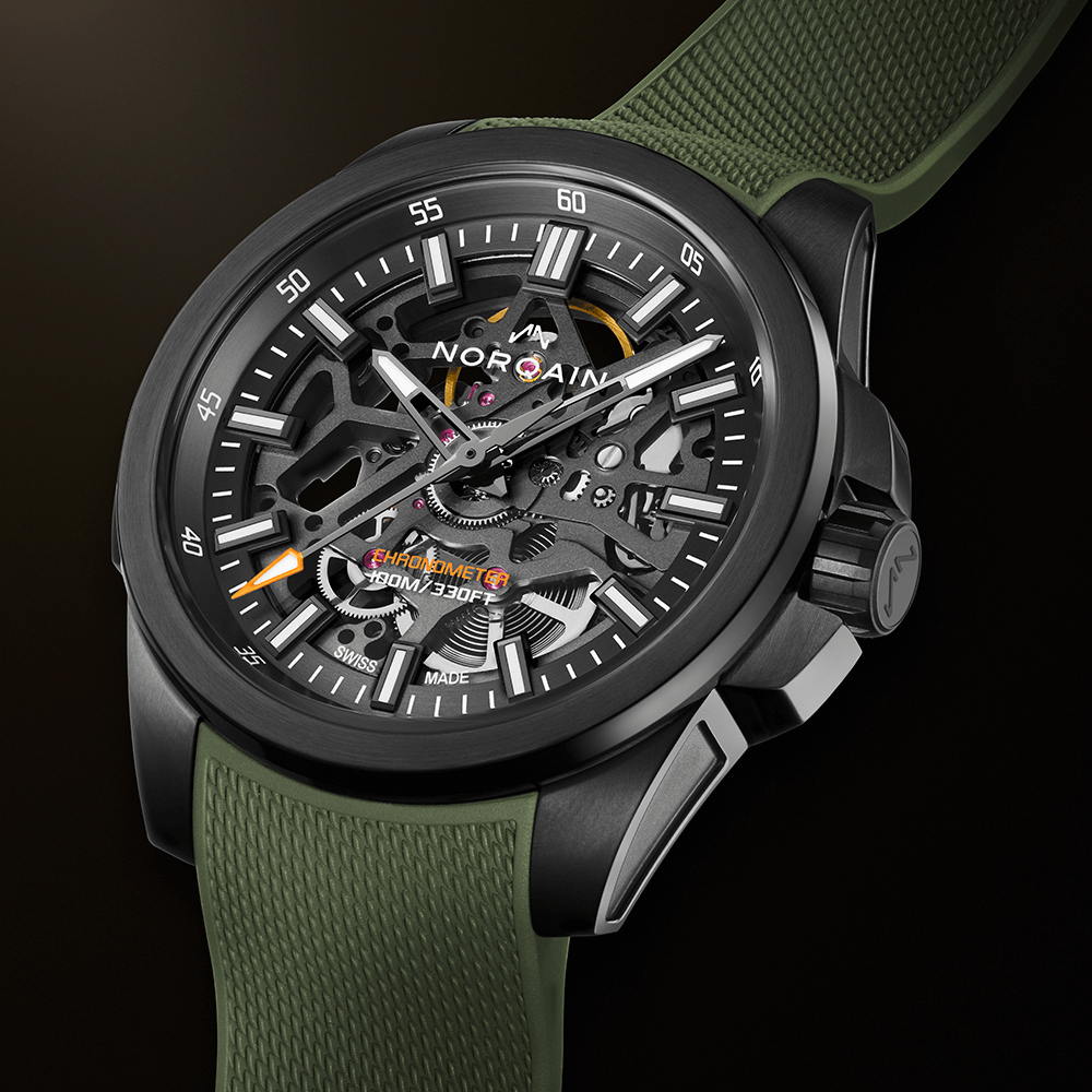 N3008.07B01.G01.R01 インディペンデンス スケルトン 40mm DLC